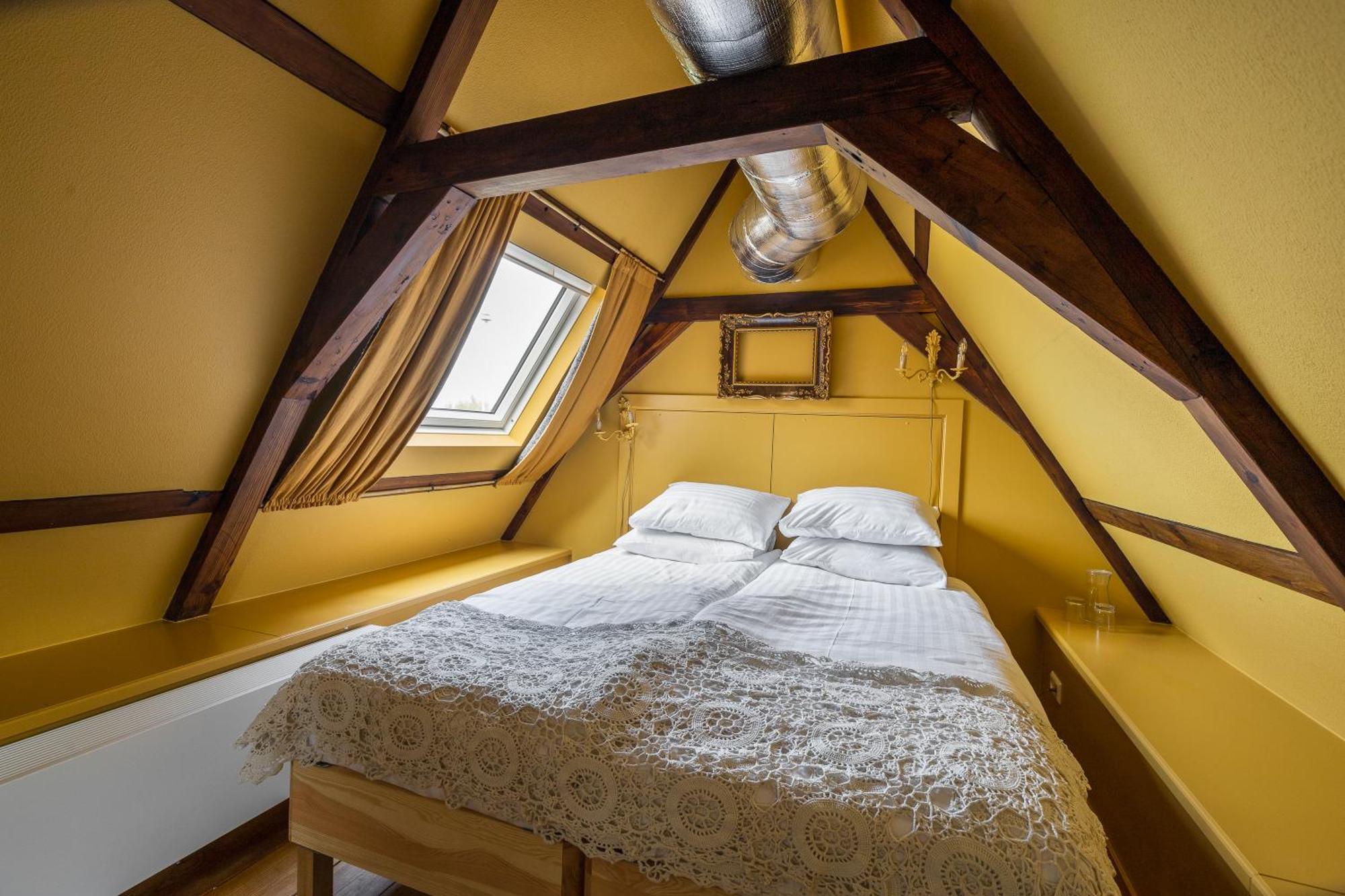 Boutique Hotel Jongwijs Westzaan Esterno foto