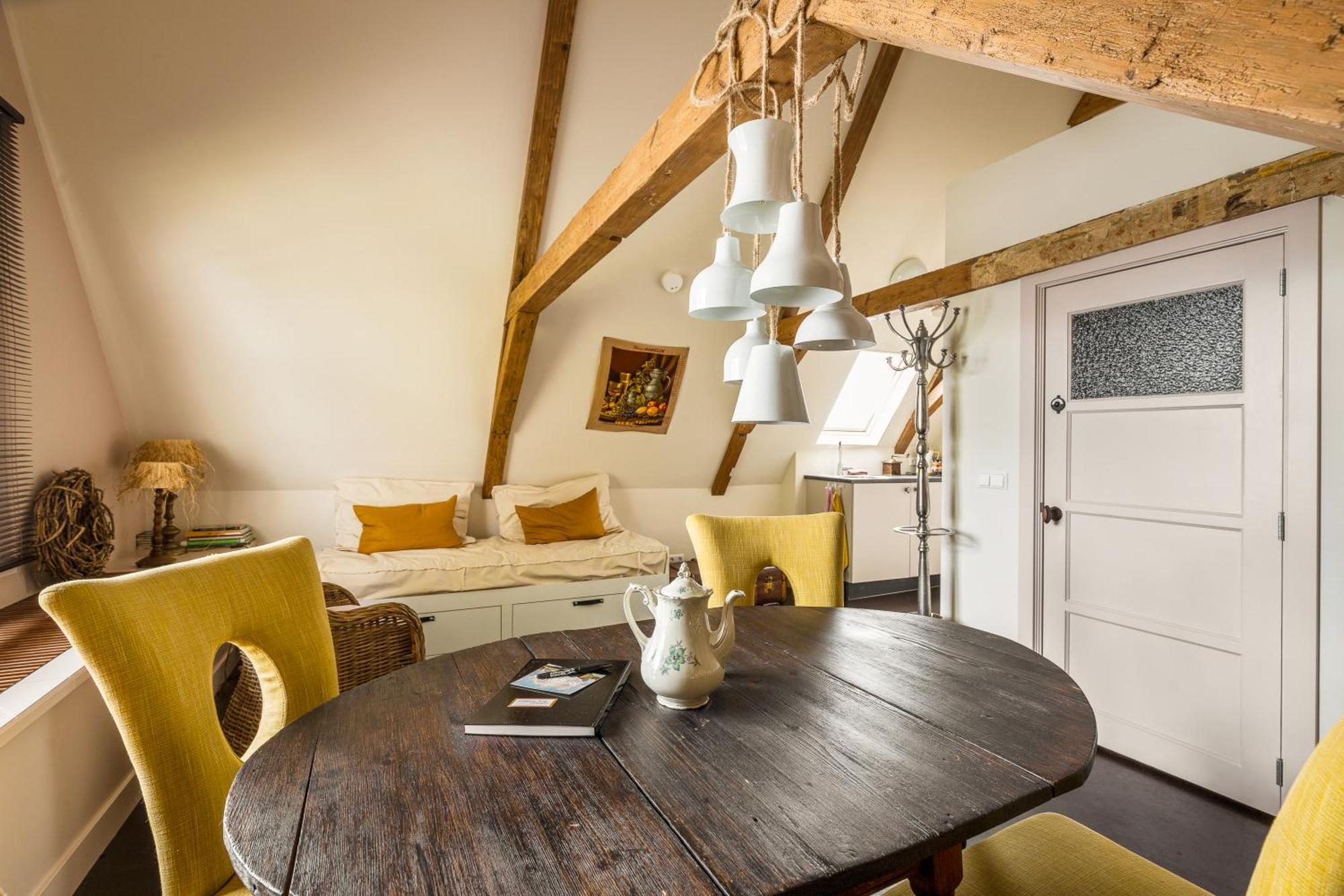 Boutique Hotel Jongwijs Westzaan Esterno foto