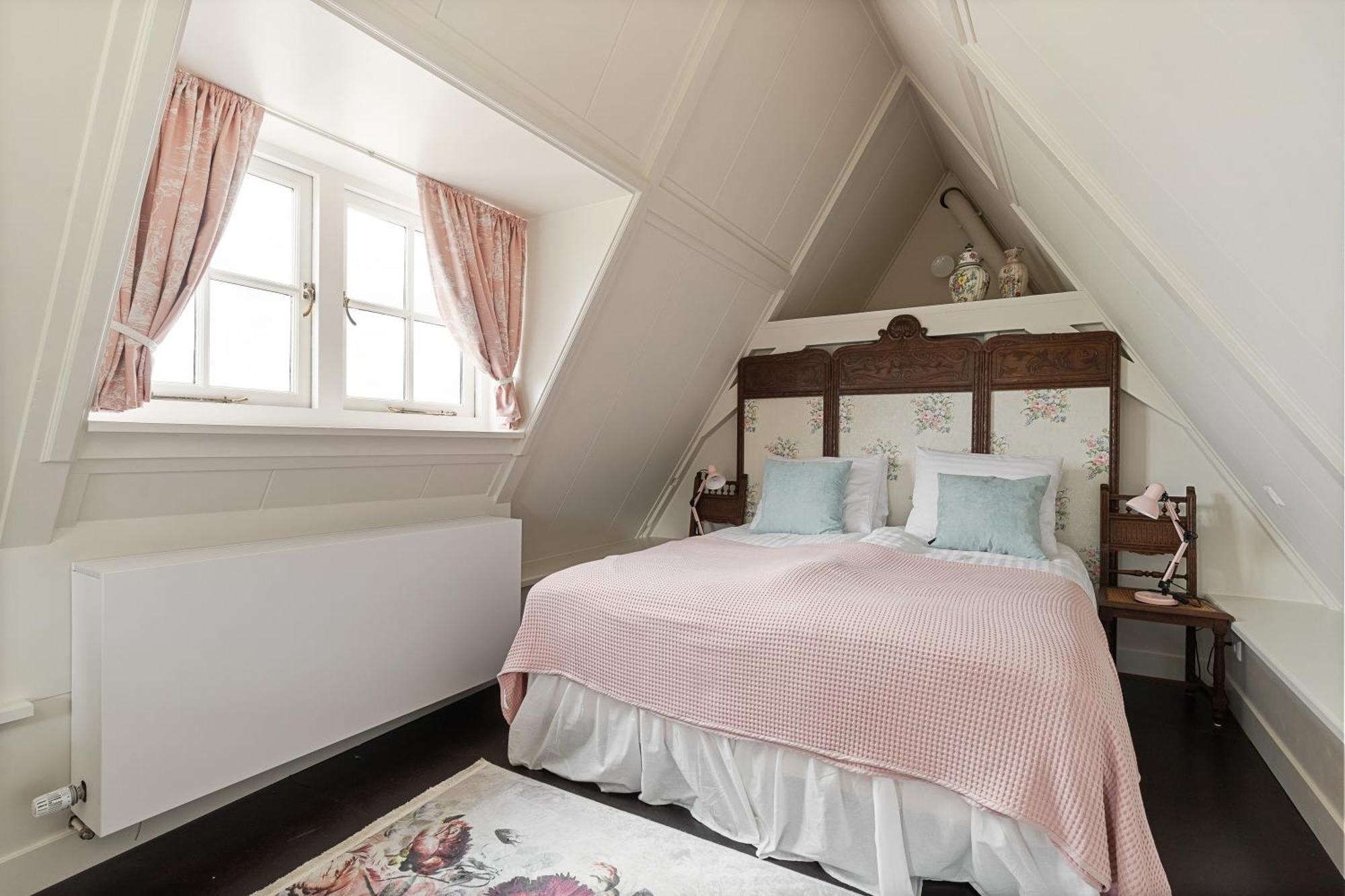 Boutique Hotel Jongwijs Westzaan Esterno foto