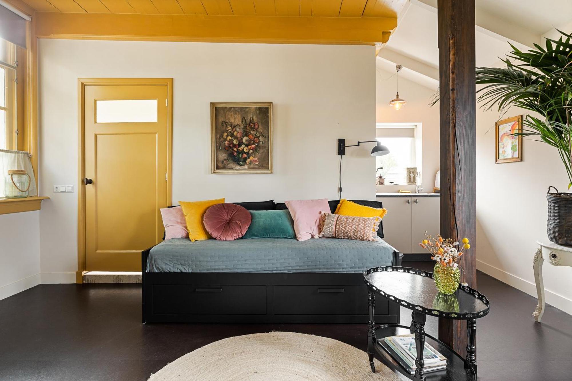 Boutique Hotel Jongwijs Westzaan Esterno foto